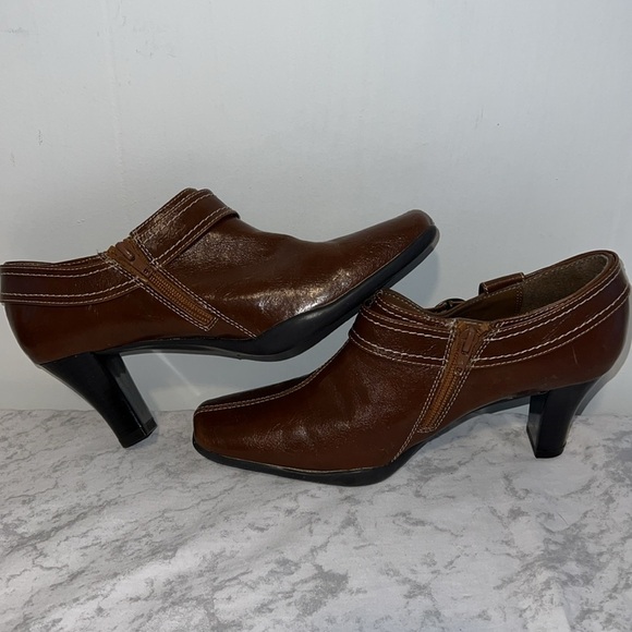A2 by Aerosoles Brown Ankle Booty Side Zipper - Picture 5 of 7